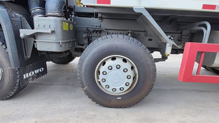 Cnhtc Howo 400 Tipper Truck  for Sale