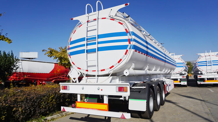 3 Axle 45000 Liters Oil Tanker Semi Trailers for Sale in Suriname