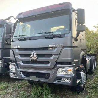 Sinotruk Howo 6x4 Tractor Truck